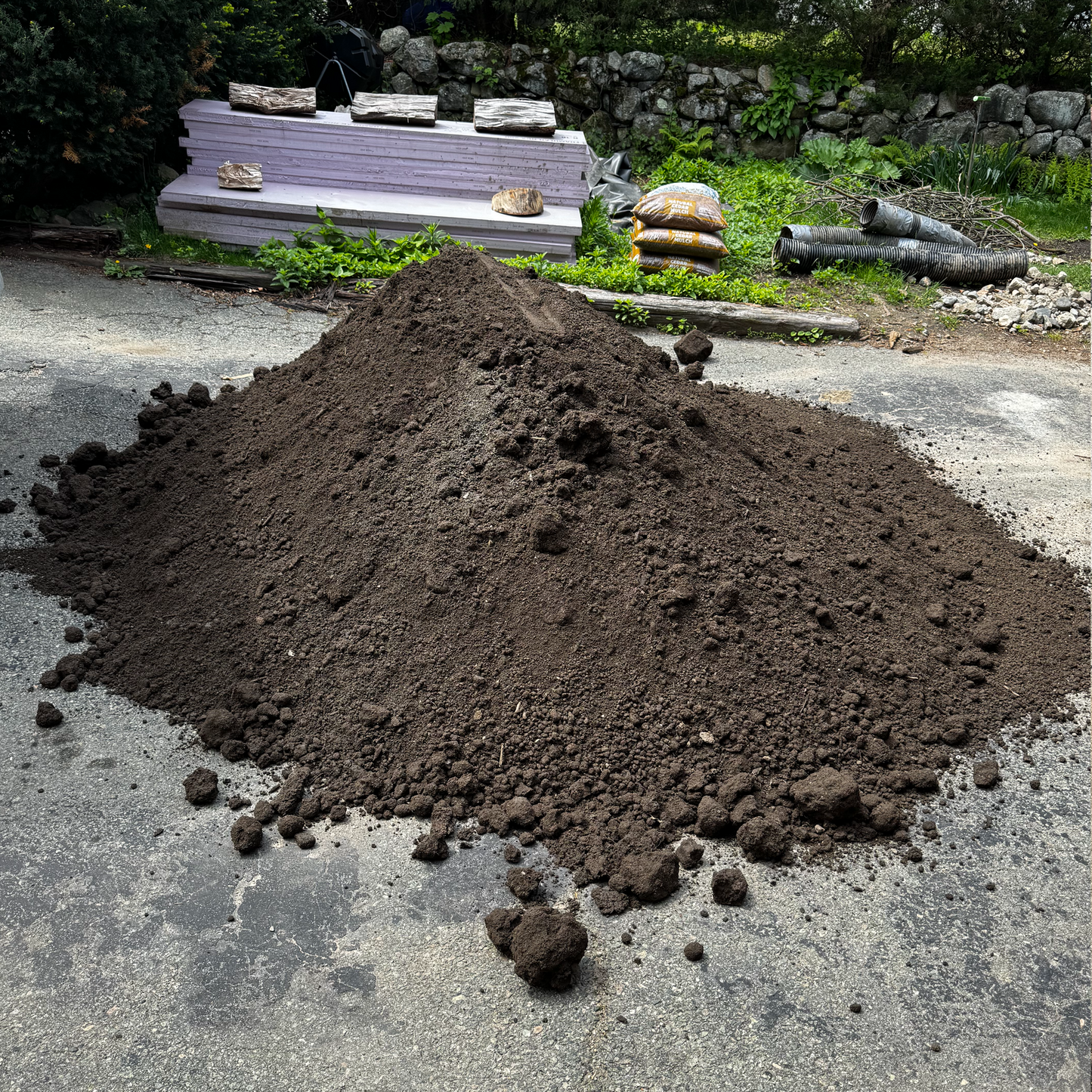 Topsoil Loam ½" Screened
