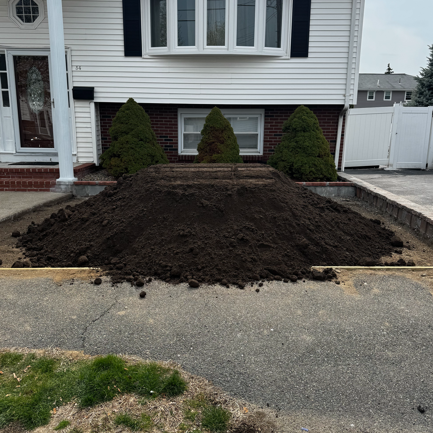 Topsoil Loam ½" Screened