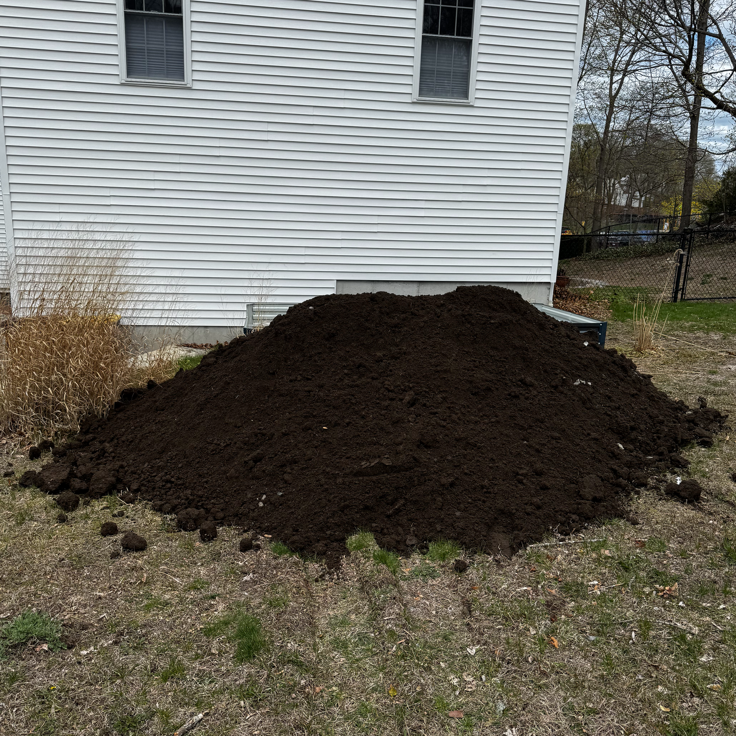 Topsoil Loam ½" Screened