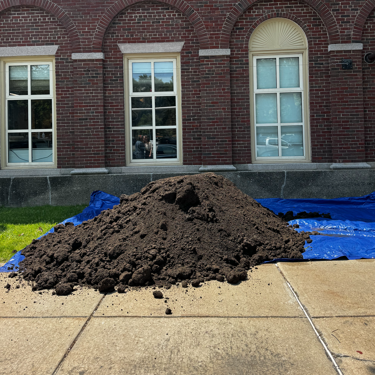 Topsoil Loam ½" Screened