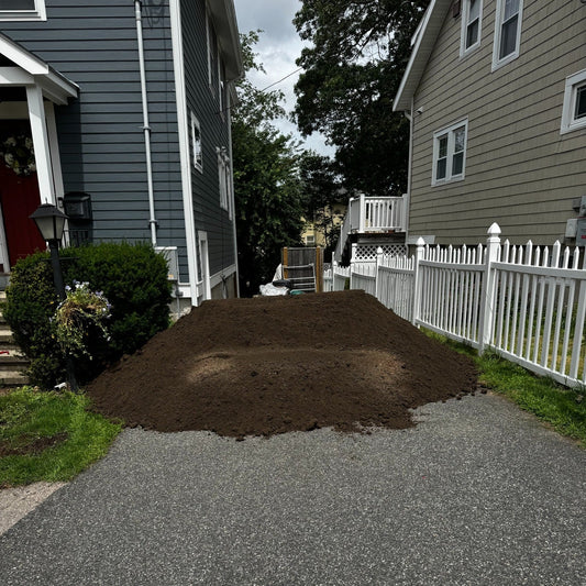 Fresh Screened Loam Delivered in Quincy, MA!