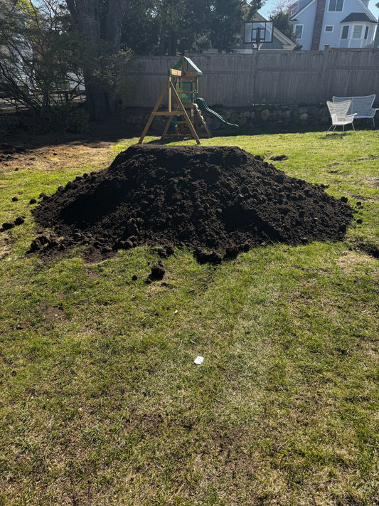 Topsoil (Loam) Delivery in Wellesley, MA