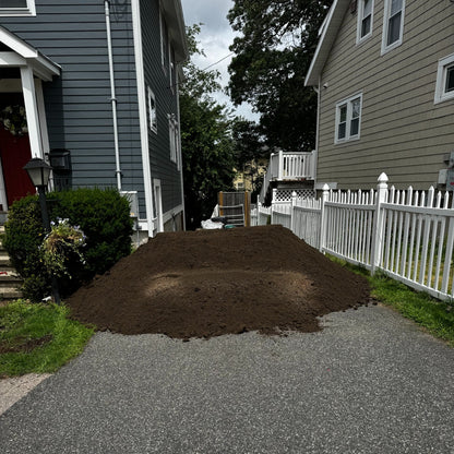 Topsoil Loam ½" Screened
