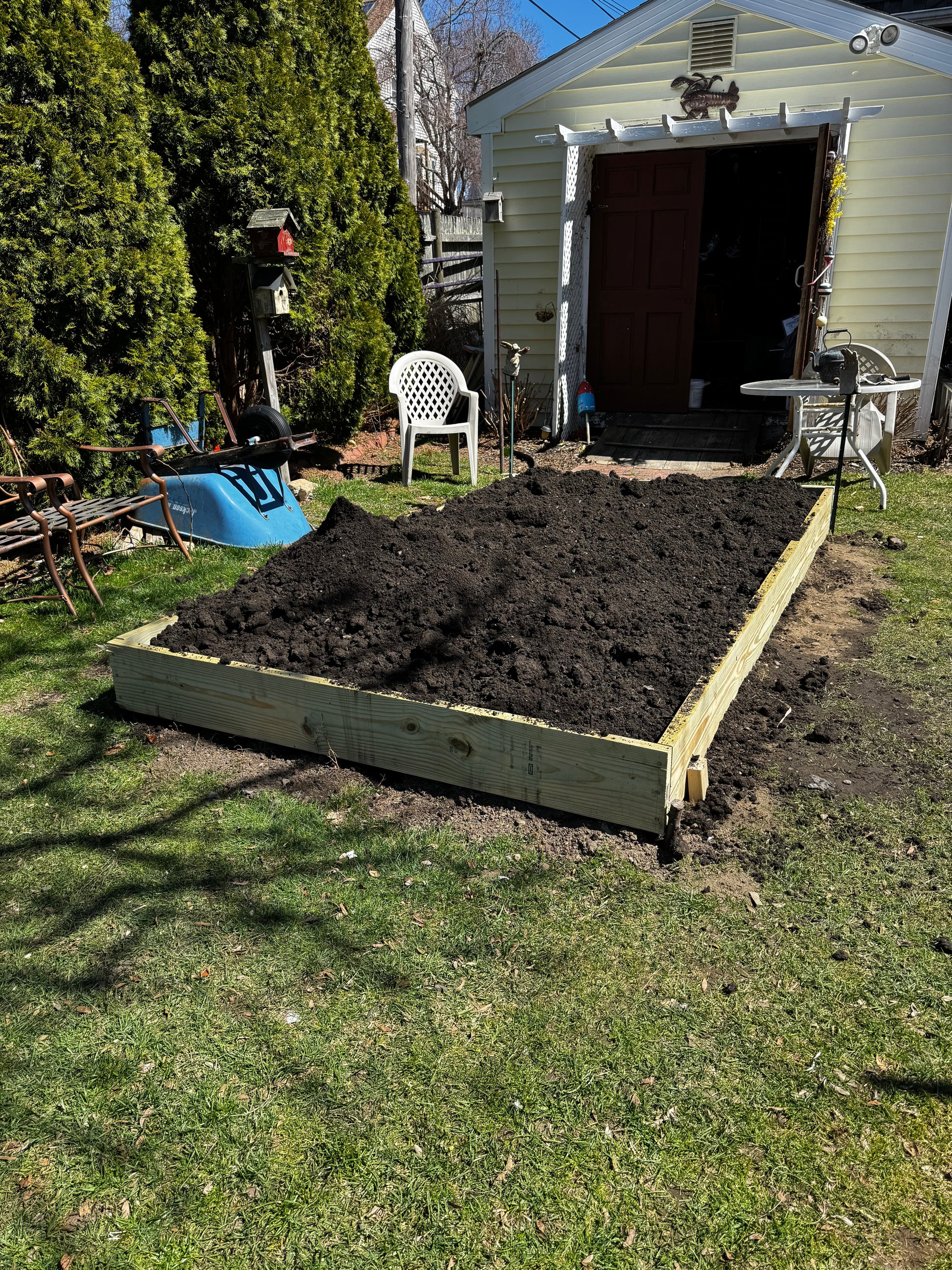 Garden Soil Mix close-up — ideal for raised beds and vegetable gardens
