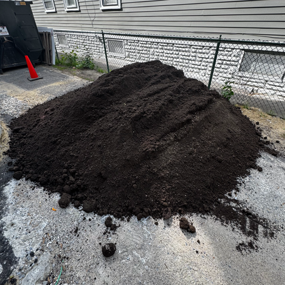 Topsoil Loam ½" Screened