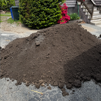 Topsoil Loam ½" Screened